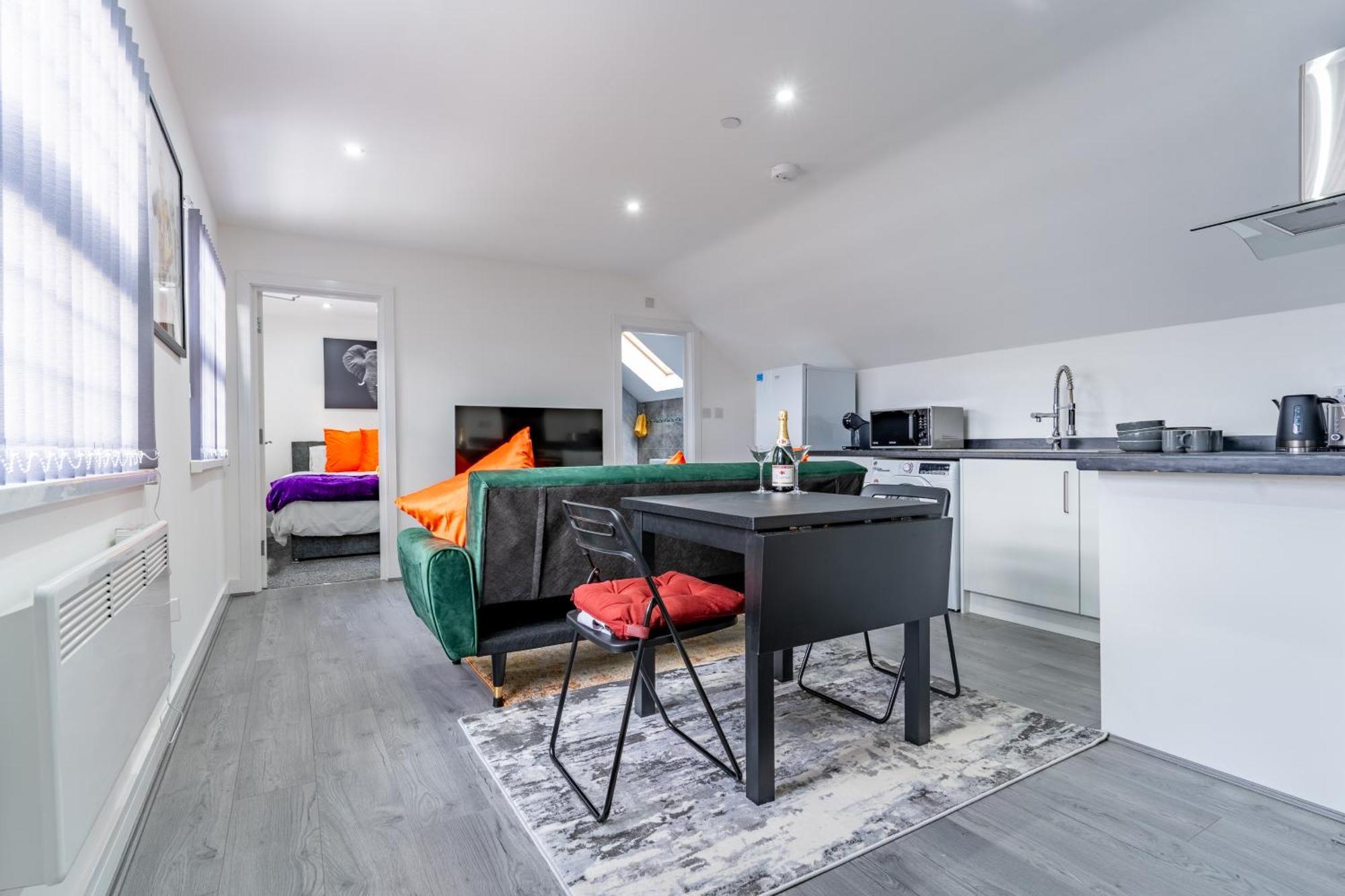 Cool Top Floor Apartment Very Near Birmingham Centre ภายนอก รูปภาพ