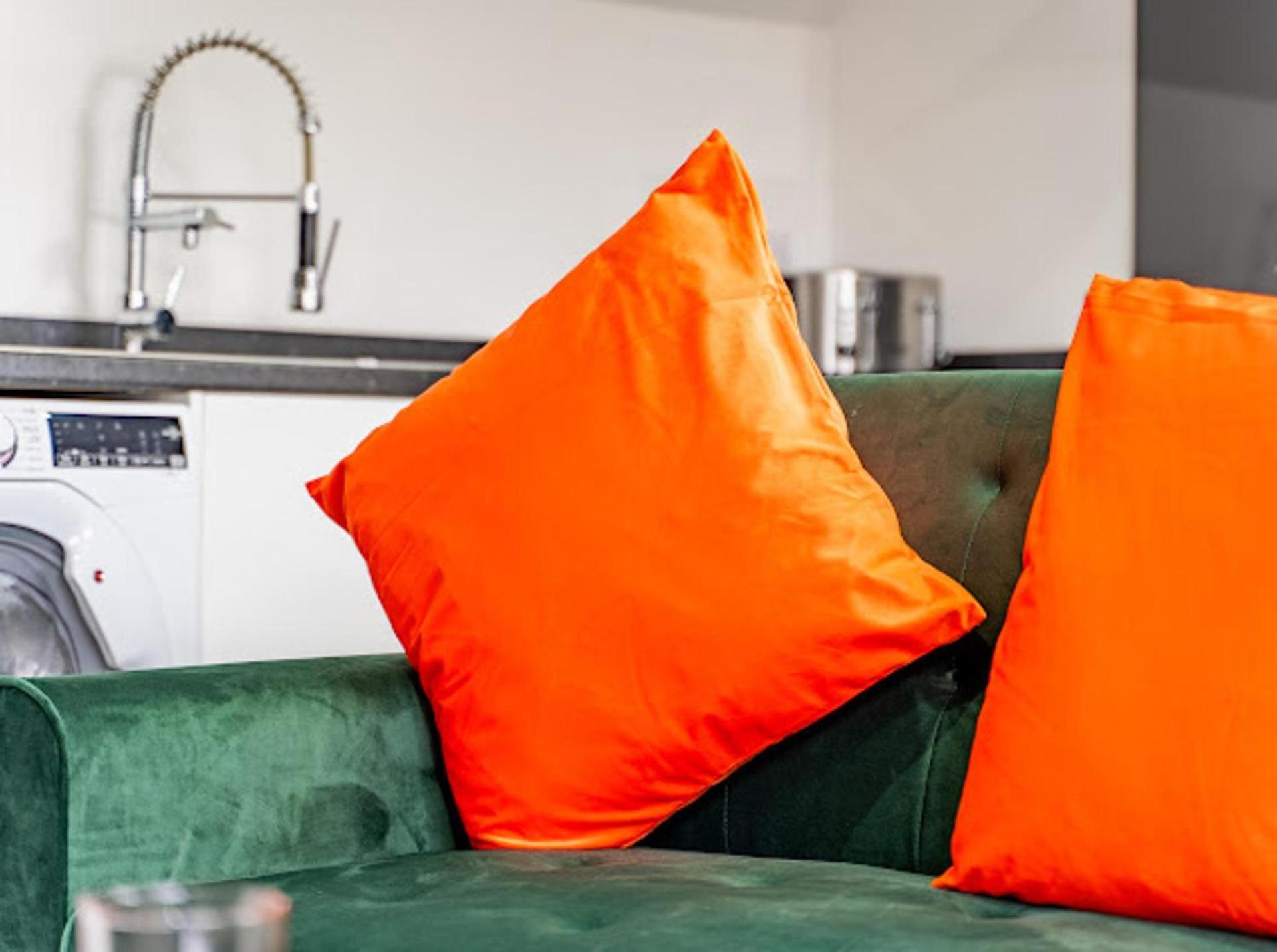 Cool Top Floor Apartment Very Near Birmingham Centre ภายนอก รูปภาพ