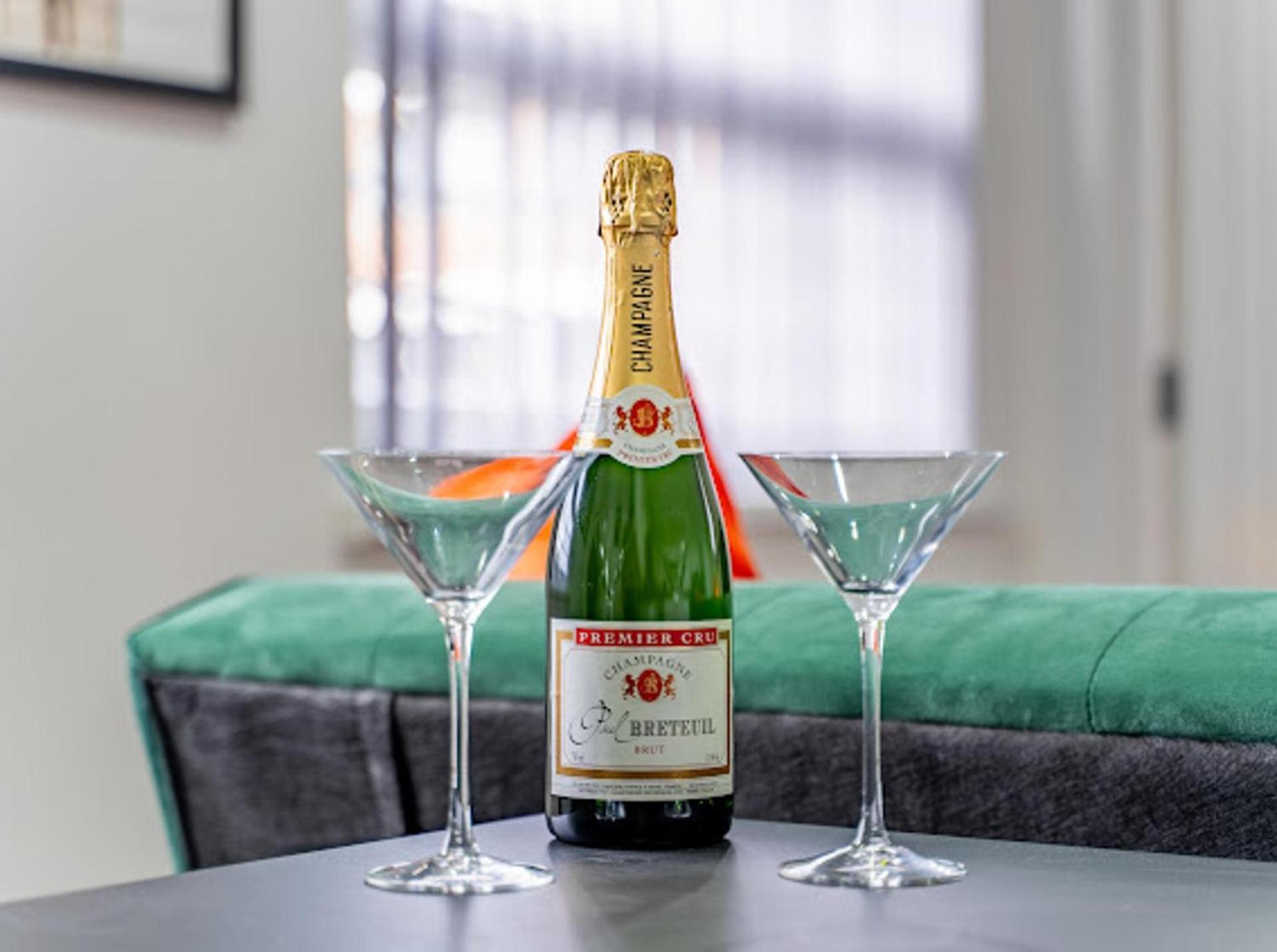 Birmingham Apt-Sleeps 4-Walk To City Centre-Pets เบอร์มิงแฮม ภายนอก รูปภาพ