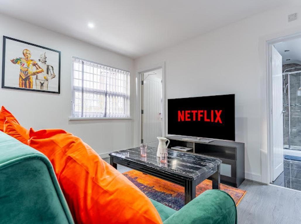 Cool Top Floor Apartment Very Near Birmingham Centre ภายนอก รูปภาพ