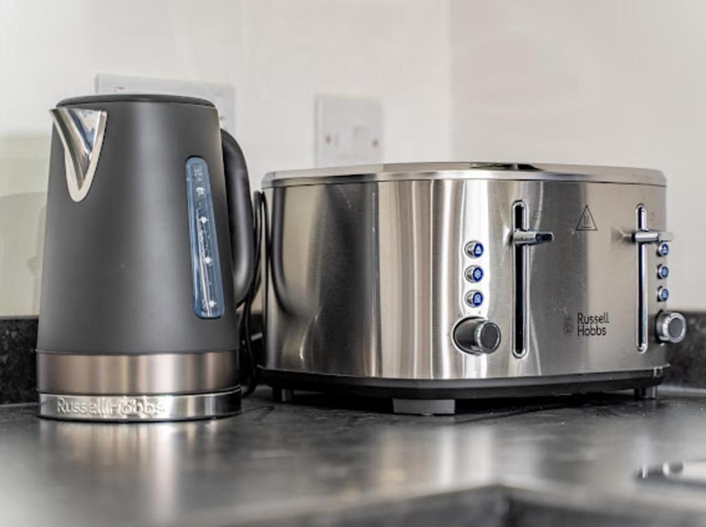 Birmingham Apt-Sleeps 4-Walk To City Centre-Pets เบอร์มิงแฮม ภายนอก รูปภาพ